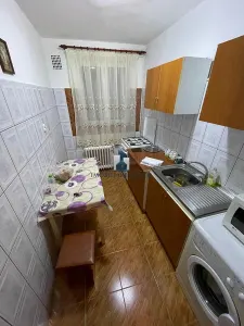 Inchiriere Apartament 2 Camere Semidecomandat Berceni-Secuilor - foto 4
