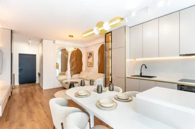 Apartament ultramodern / etaj intemediar / Zona Tineretului - Floresti