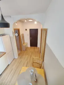Persoana fizica inchiriez apartament cu 2 camere decomandate in complexul rezidential Iris - foto 2