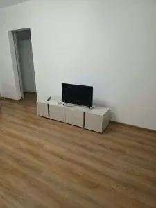 Inchiriez apartament 2 camere - foto 4