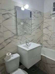 Inchiriez apartament 2 camere - foto 7