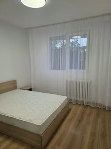 Inchiriez apartament 2 camere - foto 8
