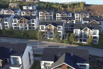 Teren de vanzare – autorizatie de construire emisa, utilitati si drum pavat - cartier DaVinci Homes - Sibiu