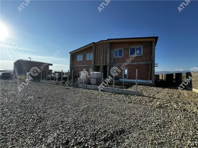 De vanzare casa moderna cu 4 camere 3 bai si 350 mp teren situate in Sura Mica - Sura Mica