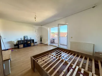 APARTAMENT CU 1 CAMERĂ DE VÂNZARE – FLOREȘTI - foto 2