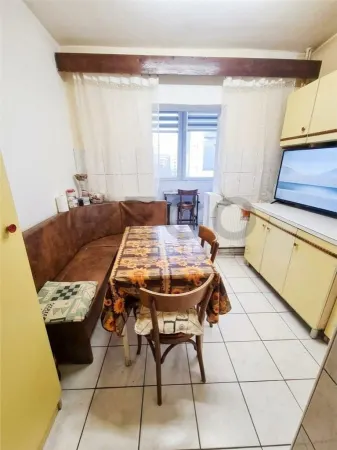 Apartament 3 camere Oradea - poza 2