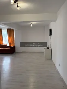 Apartament la cheie | 2 camere | parcare | Lombului - foto 2
