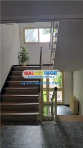 Vanzare apartament 3 camere decomandat METROU VALEA  IALOMITEI - foto 26