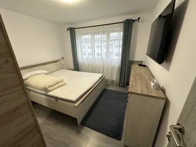 Vand apartament 2 camere decomandat zona Nord - foto 8