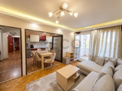 RECO, Apartament 3 camere, decomandat, Zona Centrala, Sanmartin - Sanmartin