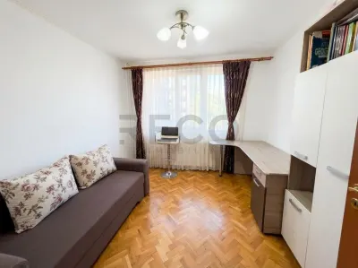 RECO, Apartament 3 camere, decomandat, Zona Centrala, Sanmartin - foto 4