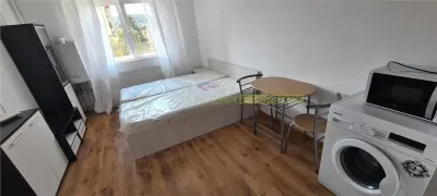 Garsoniera renovata de inchiriat | Centru Brasov | Termen lung - foto 3