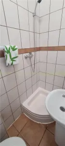 Garsoniera renovata de inchiriat | Centru Brasov | Termen lung - foto 4