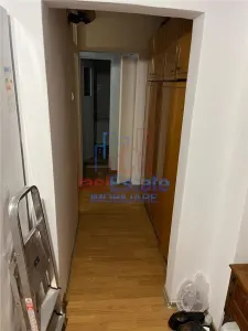Apartament cu 3 camere  etajul 1 zona Petru Poni - Pacurari - foto 8