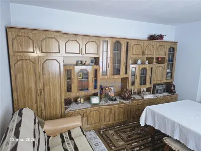 Apartament cu 3 camere la casa - Iasi