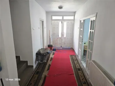 Apartament cu 3 camere la casa - foto 8