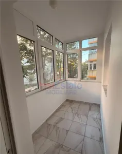 Apartament 2 camere decomandat cartier Nicolina - Etajul 1 - foto 9
