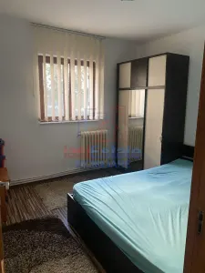 Apartament 2 camere etajul 2 zona Dacia - centrala proprie - foto 3