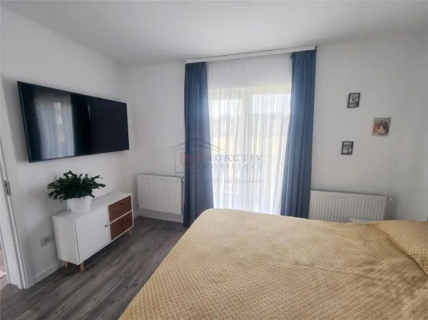 Casă 4 camere Ipotești - poza 9