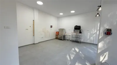 Spatiu comercial de inchiriat, Ferneziu - foto 4