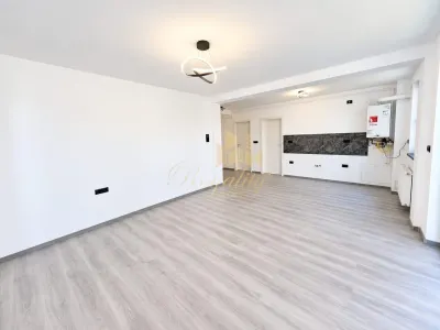 Apartament 3 camere, GRADINA 96 MP, 2 locuri parcare - Zona Girocului - foto 2