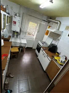 Decomandat cu centrala propie la etajul 1, 2 balcoane - Timisoara