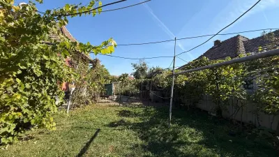 Casă în Ungheni preț 75.000 . 1100 mp teren - Ungheni