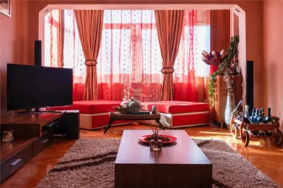 Apartament 2 camere decomandat zona Vasile Aaron - foto 2