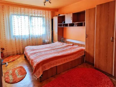 Apartament 2 camere decomandat zona Vasile Aaron - Sibiu