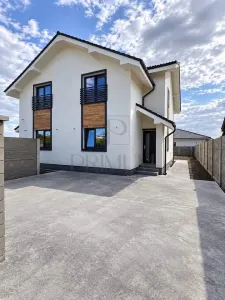 Mosnita Noua - Duplex modern - 4 camere - toate utilitatile - Mosnita Noua