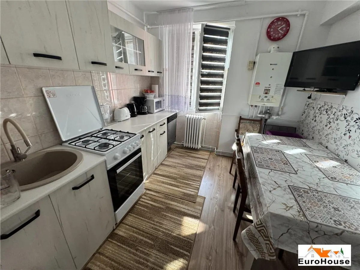 Apartament 2 camere Alba Iulia - poza 1