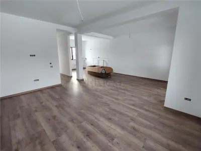 Casă 4 camere Moșnița Veche - poza 4