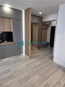 Royal Imobiliare- Inchiriere apartament 3 camere, zona 9 Mai - foto 4