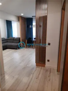 Royal Imobiliare- Inchiriere apartament 3 camere, zona 9 Mai - foto 6