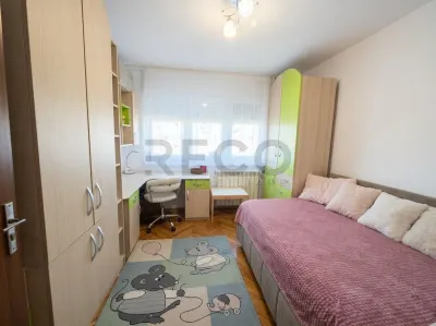 RECO Apartament 3 camere, etajul 10, Nufarul Oradea - foto 11