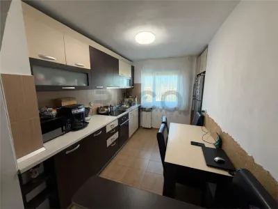 RECO Apartament 3 camere, etajul 10, Nufarul Oradea - foto 16