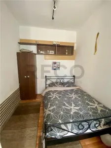 RECO Apartament cu 3 camere la curte comuna - foto 5