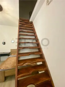 RECO Apartament cu 3 camere la curte comuna - foto 8