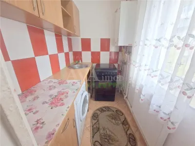 Apartament 2 camere nedecomandat, zona Piata Sud - foto 5