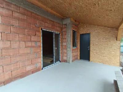 Jumătate de duplex la roșu de vânzare în Giarmata Vii, 129,52 mp utili - foto 10
