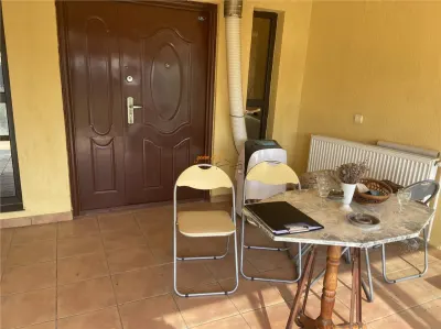 Casa de vanzare in sat Hangulesti cu suprafata de 133 mp , suprafata teren 2000 mp - foto 3