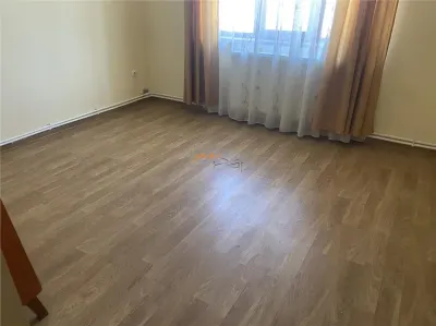 Casa de vanzare in sat Hangulesti cu suprafata de 133 mp , suprafata teren 2000 mp - foto 8