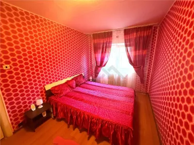 Apartament 3 camere ,  zona Aradului - foto 9