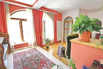 Corp de casa cu doua camere de inchiriat - foto 18