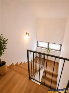 Pet Frendly! Casa cu terasa si gradina proprie, 2 bai, 2 parcari, Sanpetru, Brasov - foto 8