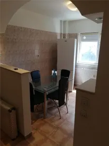 Apartament 2 camere Semidecomandat Metrou Brancoveanu - foto 2