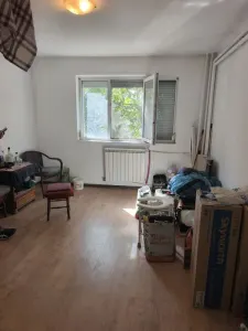 Vand garsoniera,25 mp.,la parter.str.Uzinelor,Nr.4 - foto 2