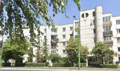 Apartament de vanzare 3 camere decomandat 64 mp Centrul Civic Brasov - foto 4