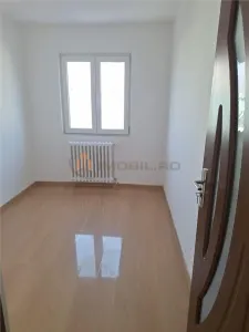 zona Alexandru cel Bun Apartament 3 camere - foto 2