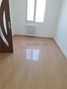 zona Alexandru cel Bun Apartament 3 camere - foto 4